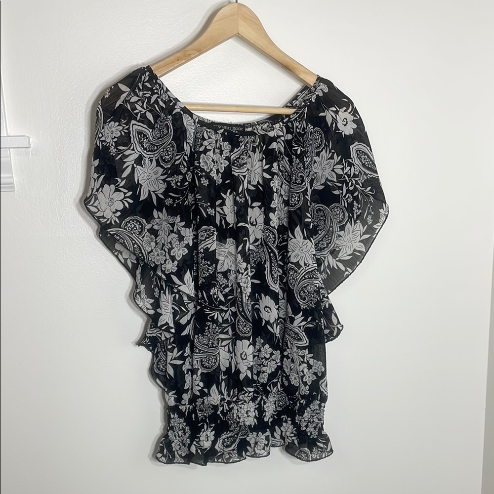 Floral Black and White Women's Top